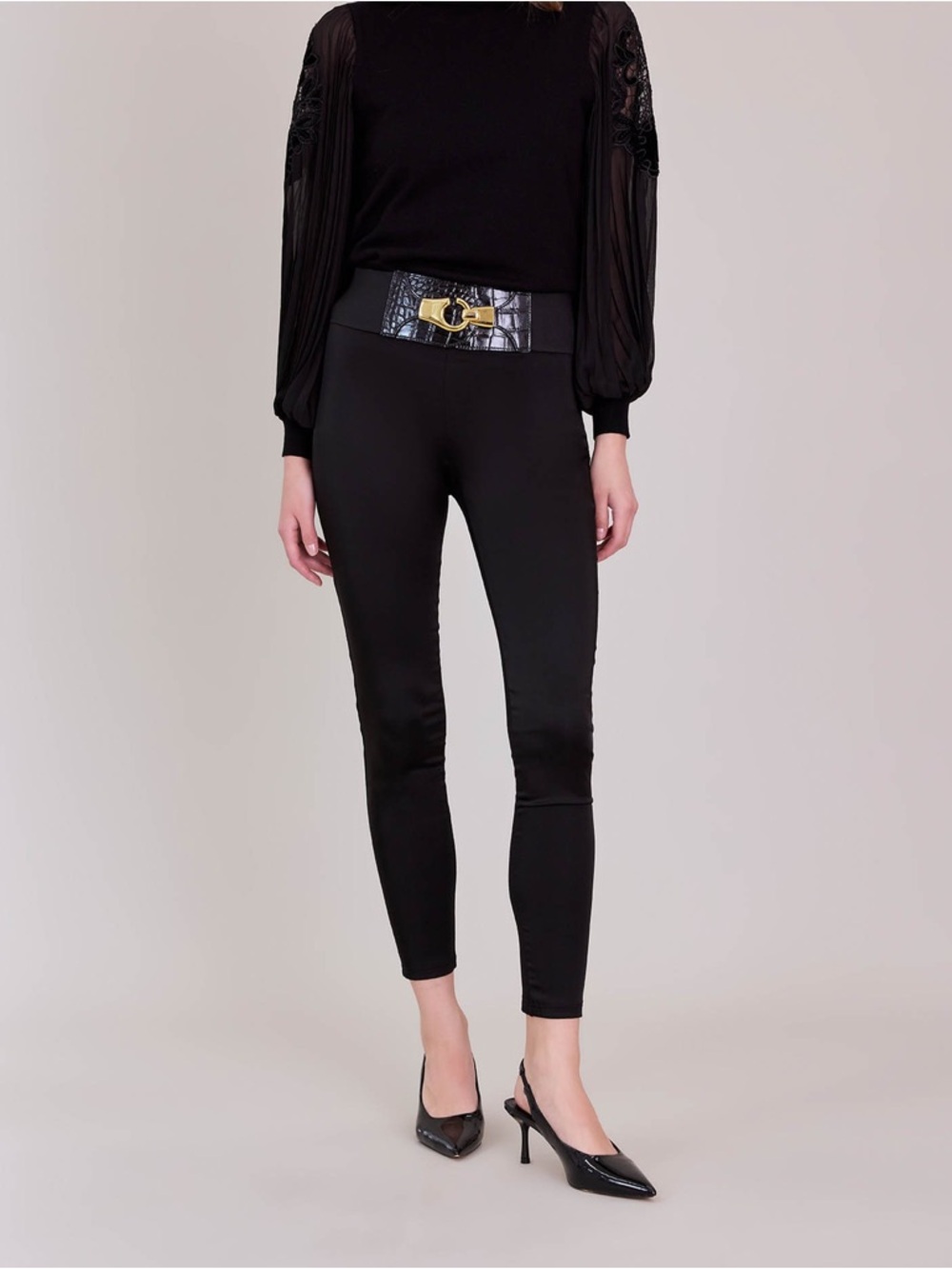 Anne Fontaine Andy Legging
Black Bi-Material in Velvet and Milano Fabric 40 6/8